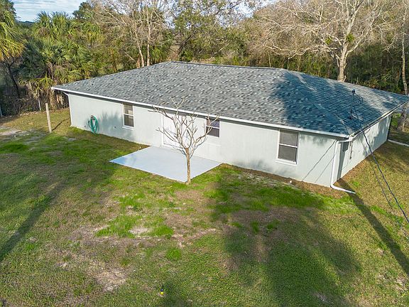 2nd image of 3993 NW 37th Avenue
