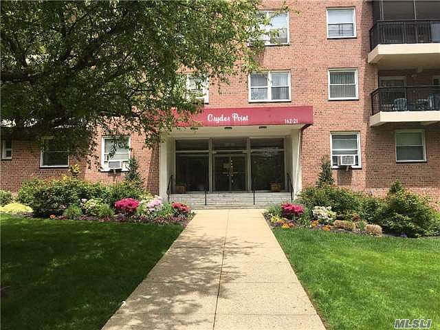 1st image of 16221 Powells Cove Blvd
