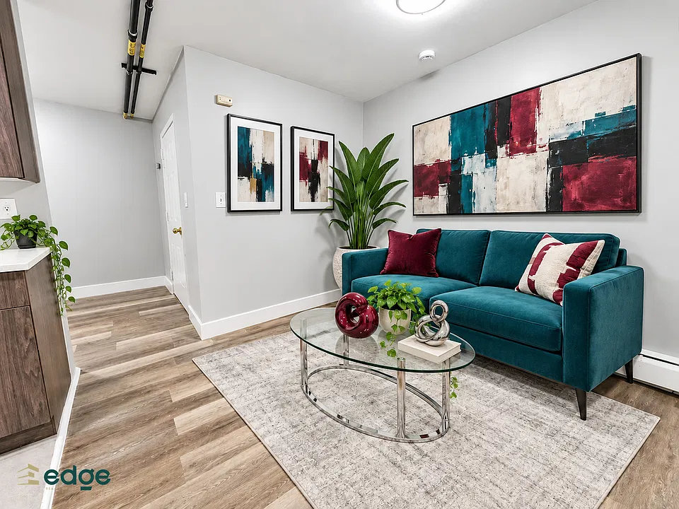 107 Weirfield St #1