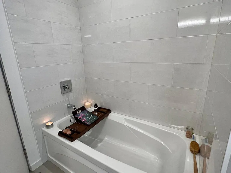 77 Village Ln — Photo 8