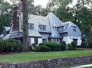 77 Gilbert Rd, Ho Ho Kus, NJ 07423