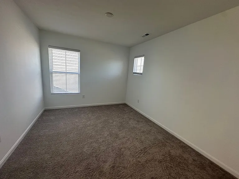 10520 Vista View Dr — Photo 17
