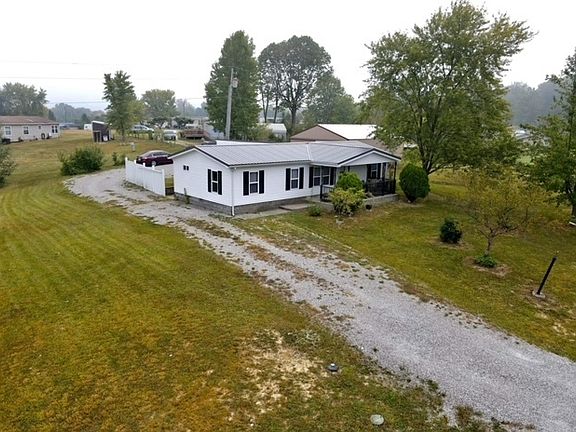 2nd image of 3705 Country Squire Blvd