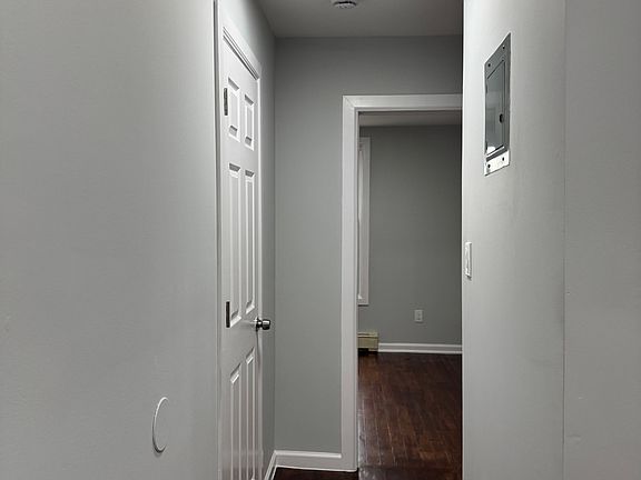 2nd image of 100 Pennsylvania Ave Floor 3