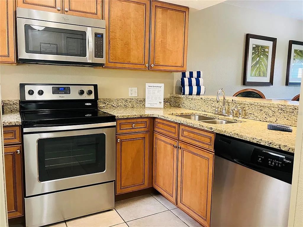 2 bed, 2.0 bath, 1052 sqft, $2,000 — Photo 3