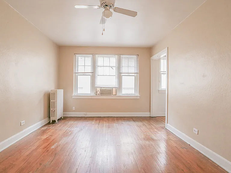 East Evans Apartments — Photo 38