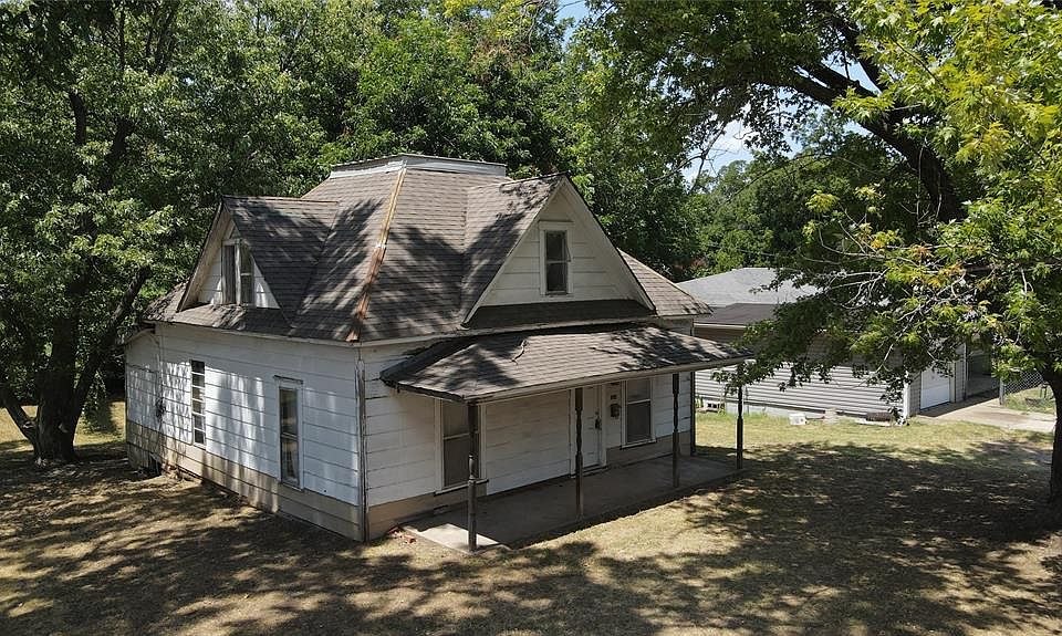 1st image of 324 N Cleveland Ave