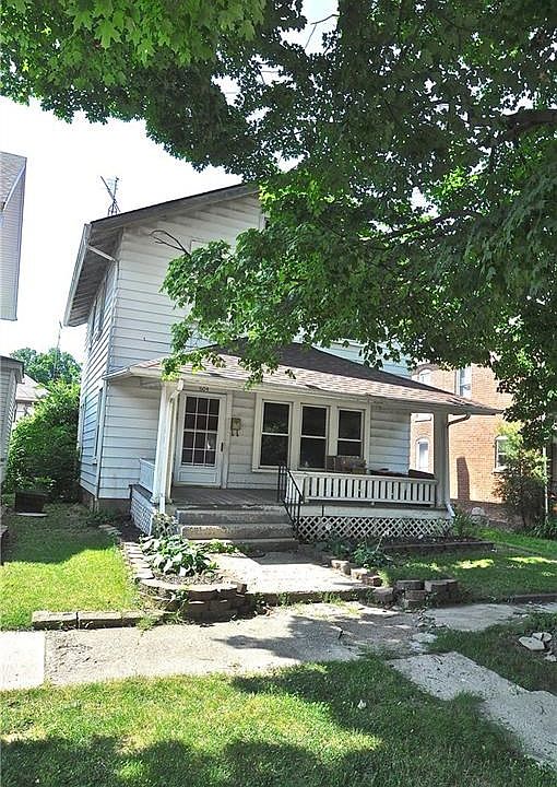 1st image of 604 E 4th St
