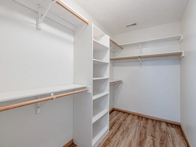 410 W Todd Cir — Photo 16