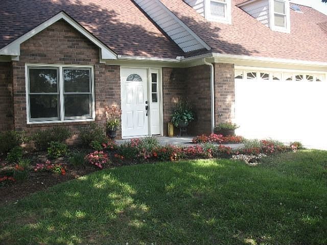 1st image of 703 Landing Ln