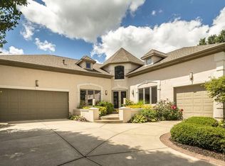 8449 Greenside Dr, Dublin, OH 43017