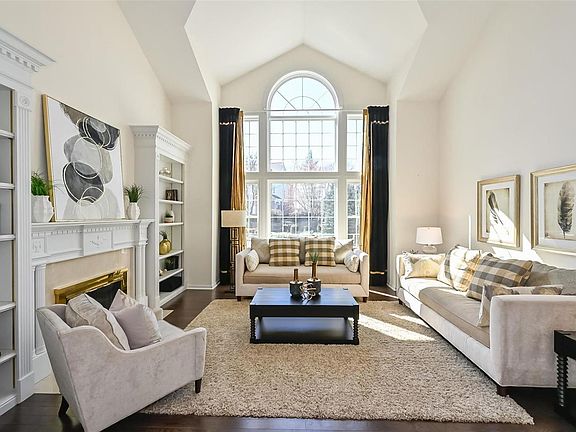 5th image of 12431 Questover Manor Ct