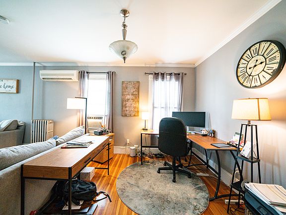 2nd image of 8 Newhall St #2