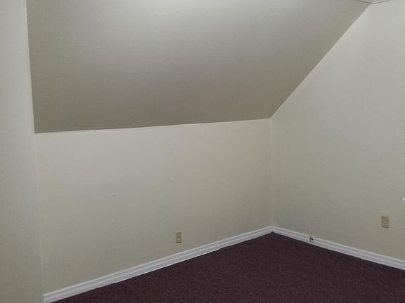 3rd image of 8353 250th St Floor 2