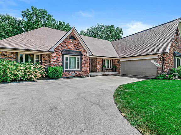 3rd image of 7437 Oakland Hills Ct