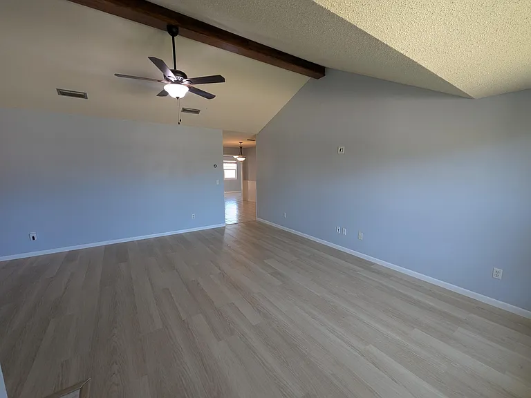 2217 Calle De Pizzaro — Photo 14