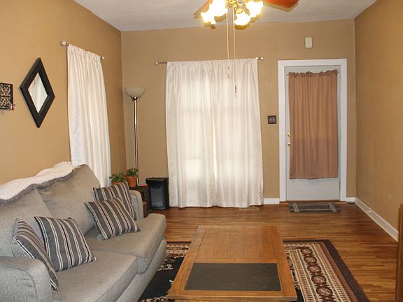 2nd image of 620 W 12th Ave
