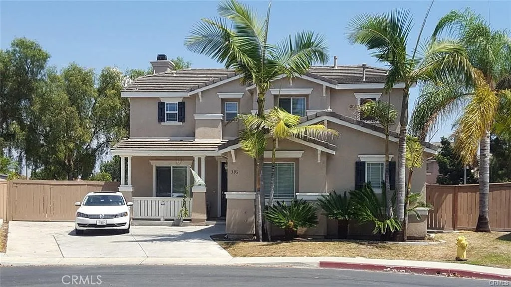 3 bed, 2.5 bath, 2337 sqft, $4,650 — Photo 1