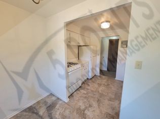 24600 Euclid Ave #9, Euclid, OH 44117