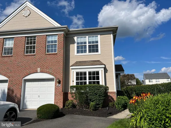 297 Fountayne Ln, Lawrence Township, NJ 08648