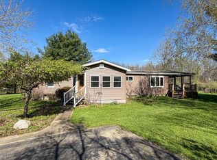 17620 Brookhouser Rd, Saegertown, PA 16433