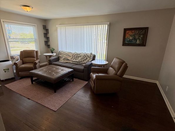 5633 W Oklahoma Ave #1