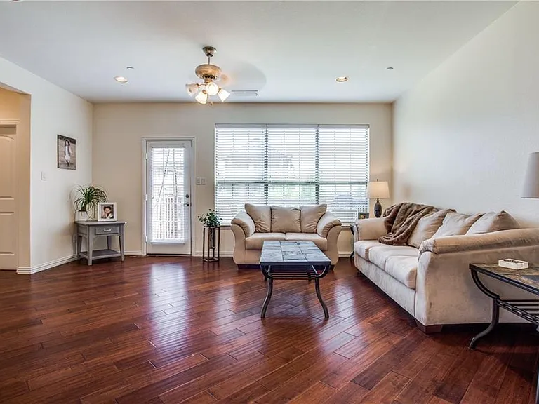 1531 Biltmore Ln — Photo 7