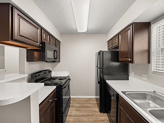 2nd image of 3111 Parker Ln APT 161