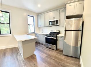 191 Palmetto St #1R, Brooklyn, NY 11221
