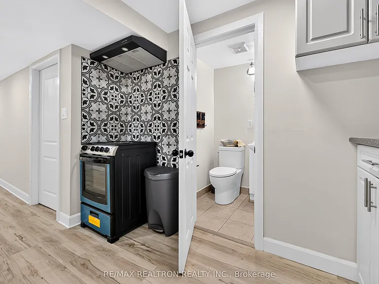 40 Carr Dr — Photo 13