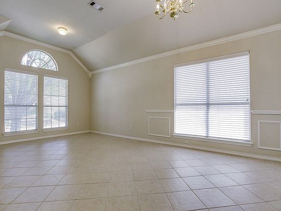 5th image of 10513 Melrose Ln