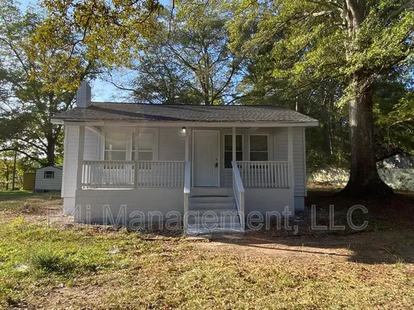 45 Lake Dr, Manchester, GA 31816