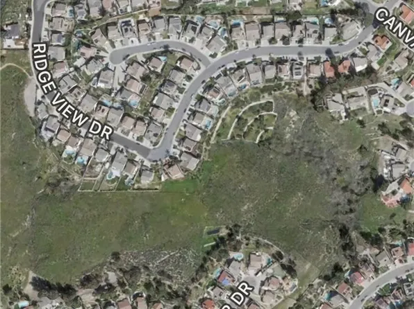 28200 Ridge View Dr #15, Canyon Country, CA 91387