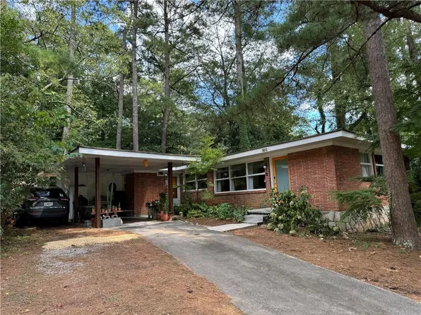 3212 Pinehill Dr, Decatur, GA 30032