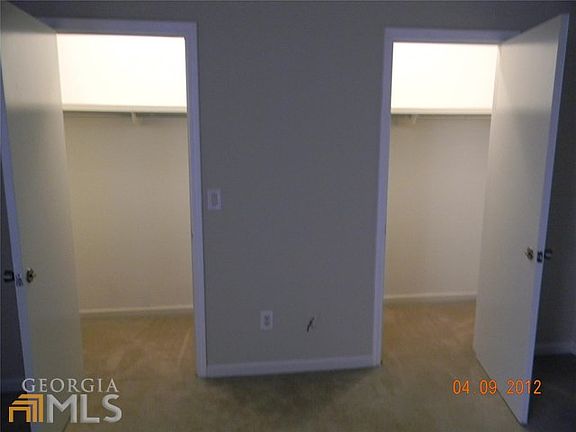 4th image of 81 Willowick Dr