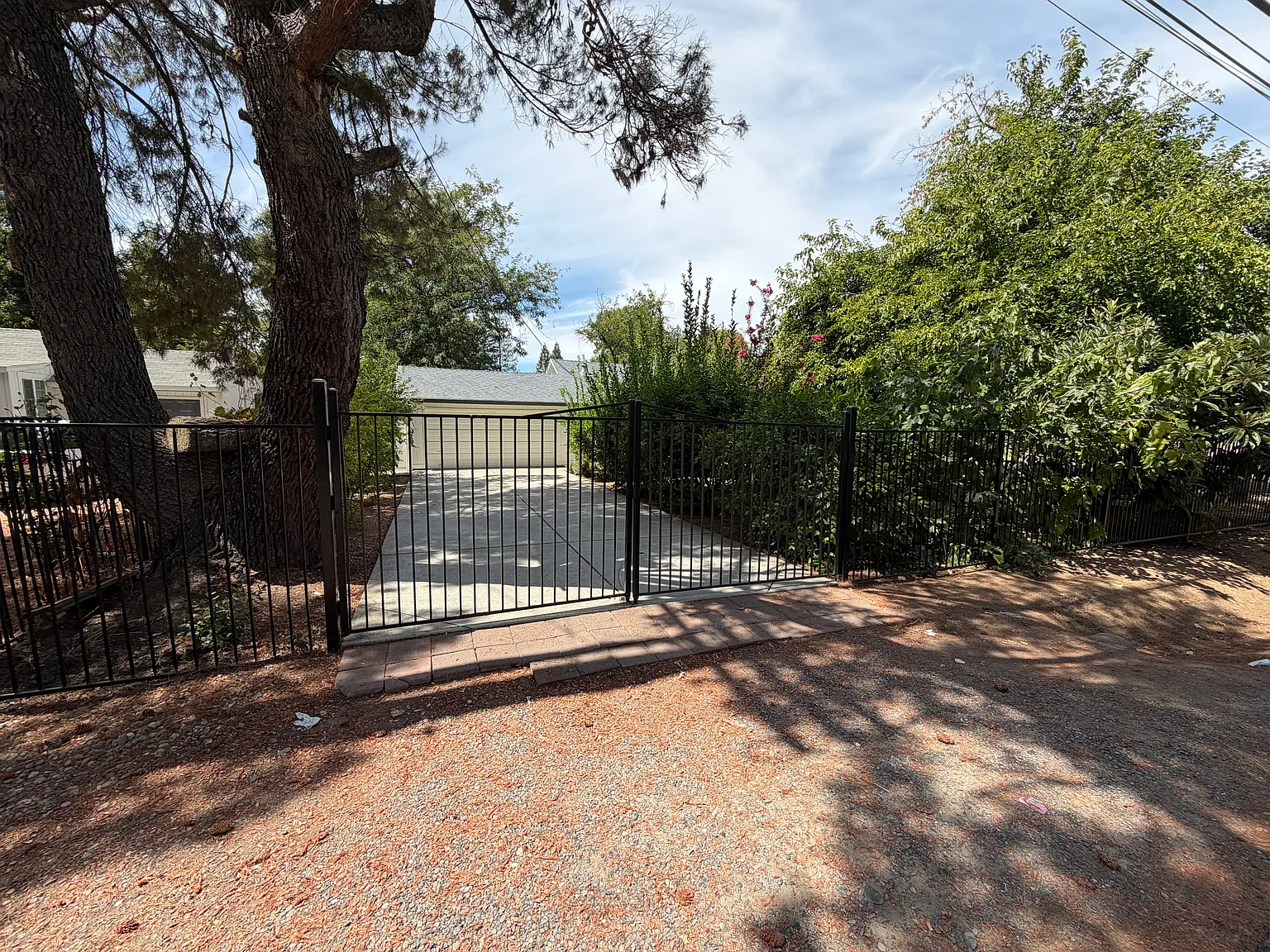 3 bed, 1150 sqft, $2,800 — Photo 2