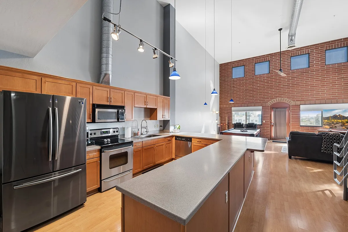 Building Photo - 424 S 2nd St #402