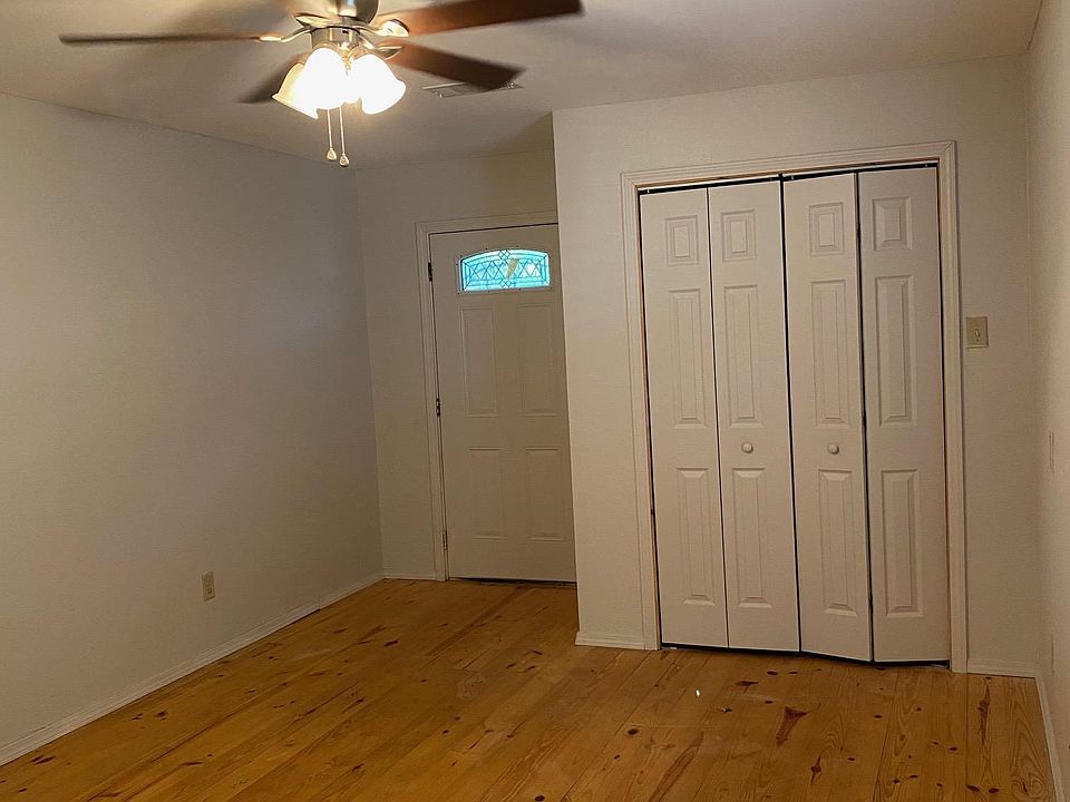 2nd image of 4321 S Tonti St