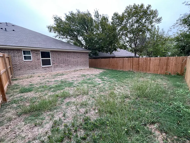 208 W Beeline Ln — Photo 16