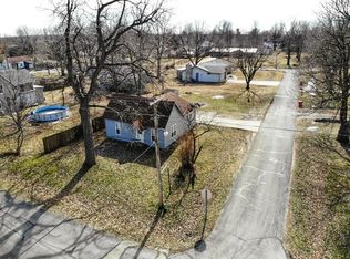 302 E Hamilton Ave, Billings, MO 65610