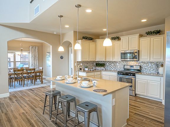 Kitchen - Coco Estates of Santa Monica