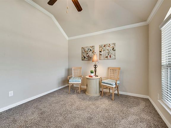 4th image of 1000 Asheville Ln