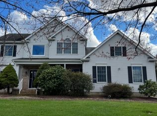 9 Collins Dr, Hillsborough, NJ 08844