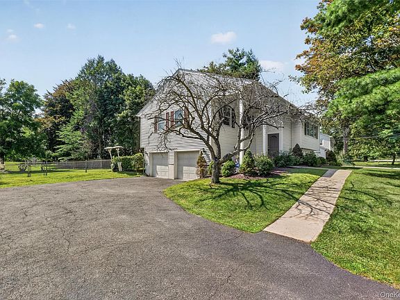 4th image of 32 Hagan Drive