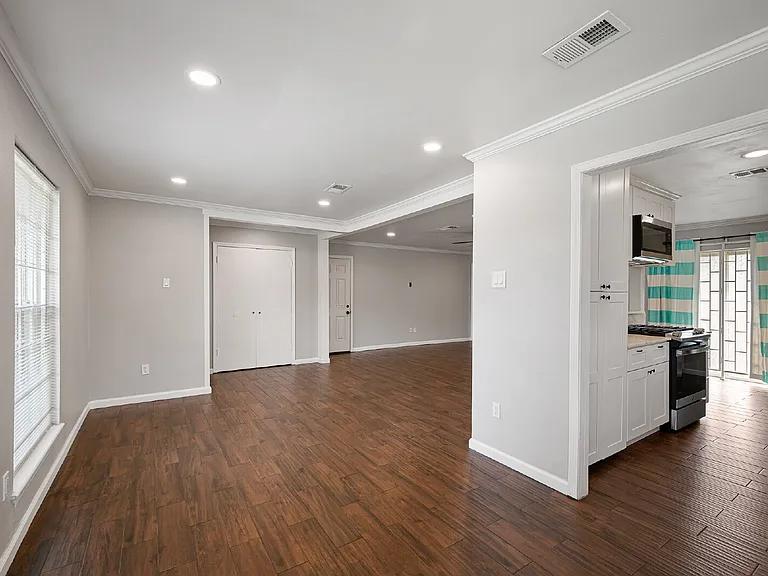 11806 Murr Way — Photo 9