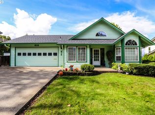 812 Prescott Ln, Springfield, OR 97477