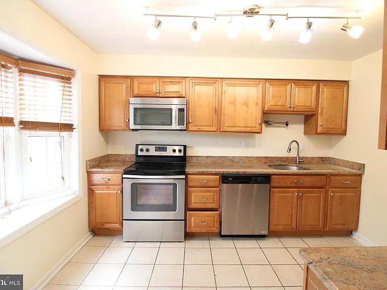 6337 Mayapple Pl — Photo 3