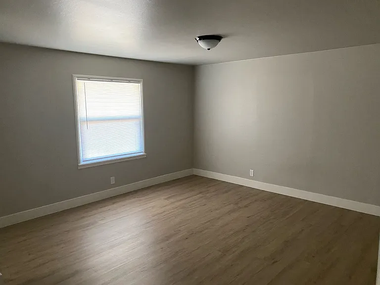 1838 W Sunnyside Ave — Photo 11