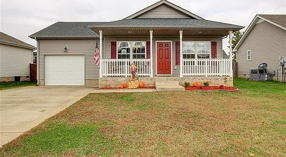 1st image of 511 Oakmont Dr