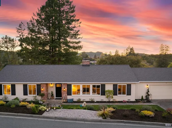 108 Danefield Pl, Moraga, CA 94556